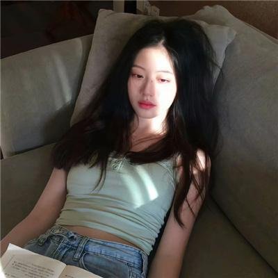 帝后互殴，但全宫都在磕CP